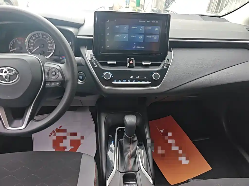 Toyota Corolla — миниатюра 13