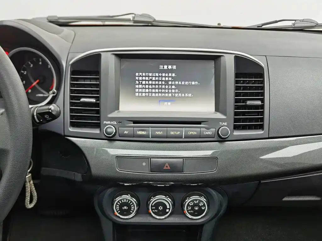 Mitsubishi Lancer EX — миниатюра 12