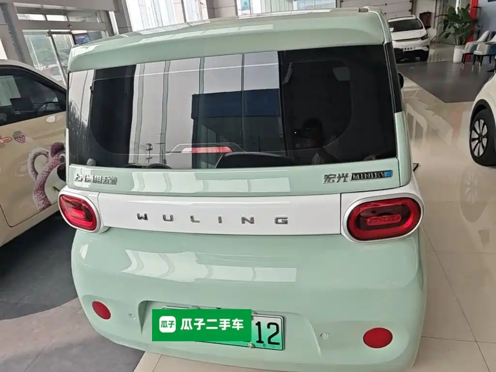 Wuling MINIEV — миниатюра 6