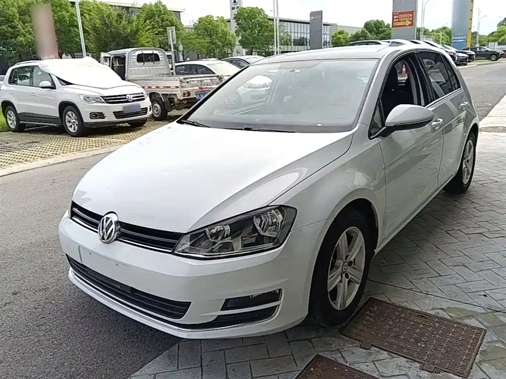 Купить Volkswagen Golf