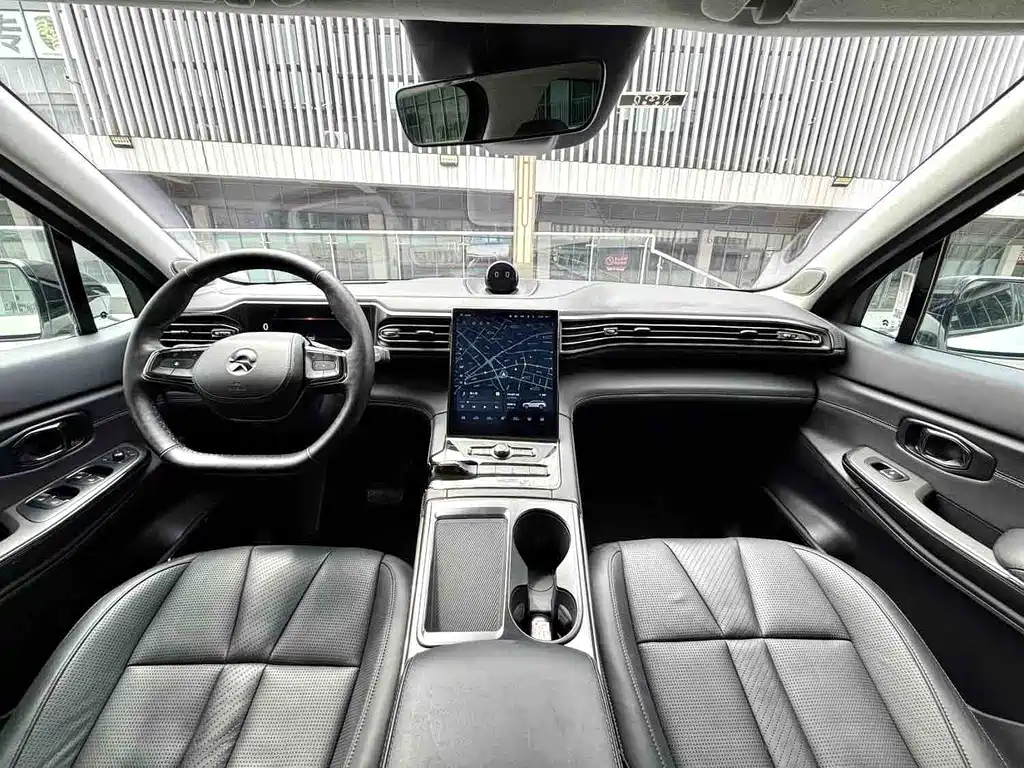 NIO ES8 — миниатюра 5