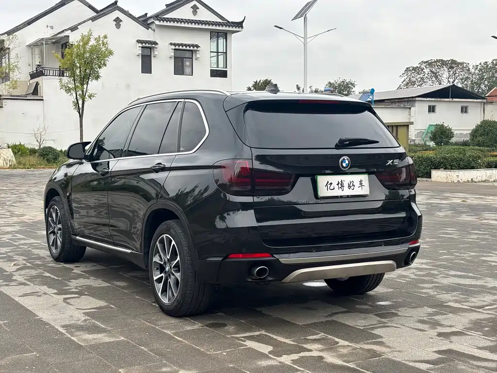 BMW X5 (Import) — миниатюра 9