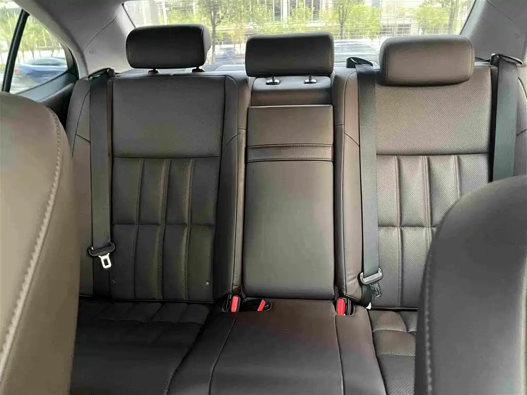 Lexus ES — миниатюра 23