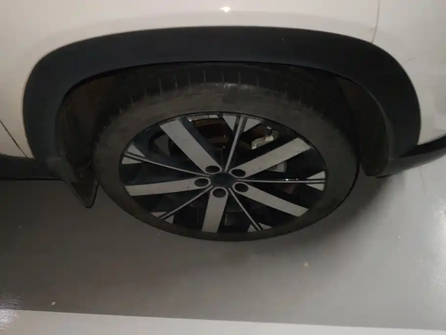Geely Icon — миниатюра 6