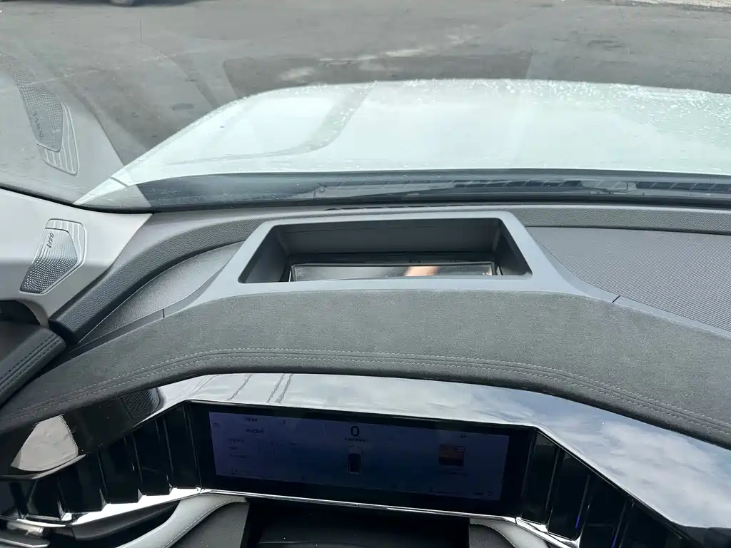 Geely Boyue L — миниатюра 13