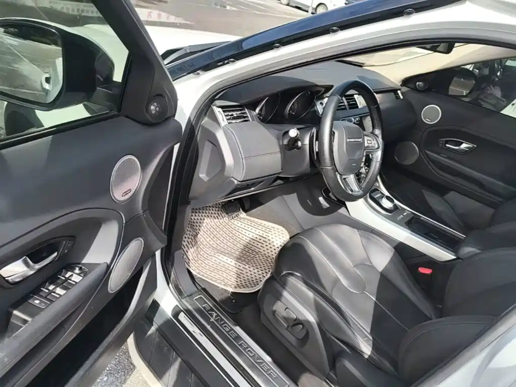 Land Rover Evoque — миниатюра 16