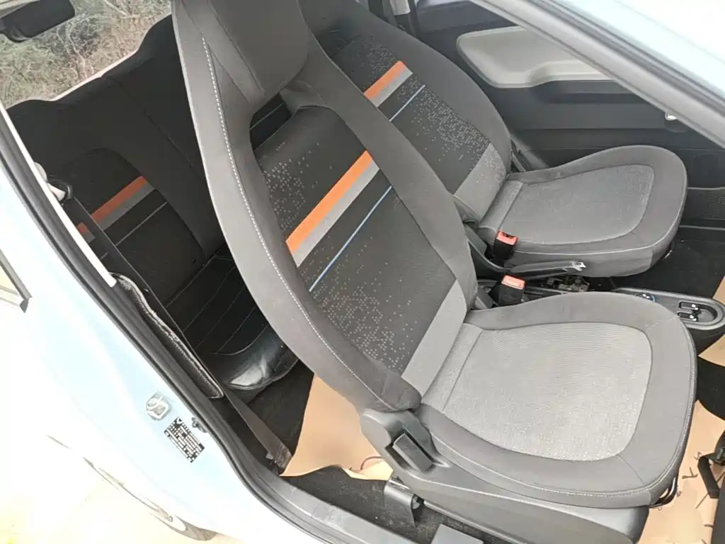 Wuling MINIEV — миниатюра 25