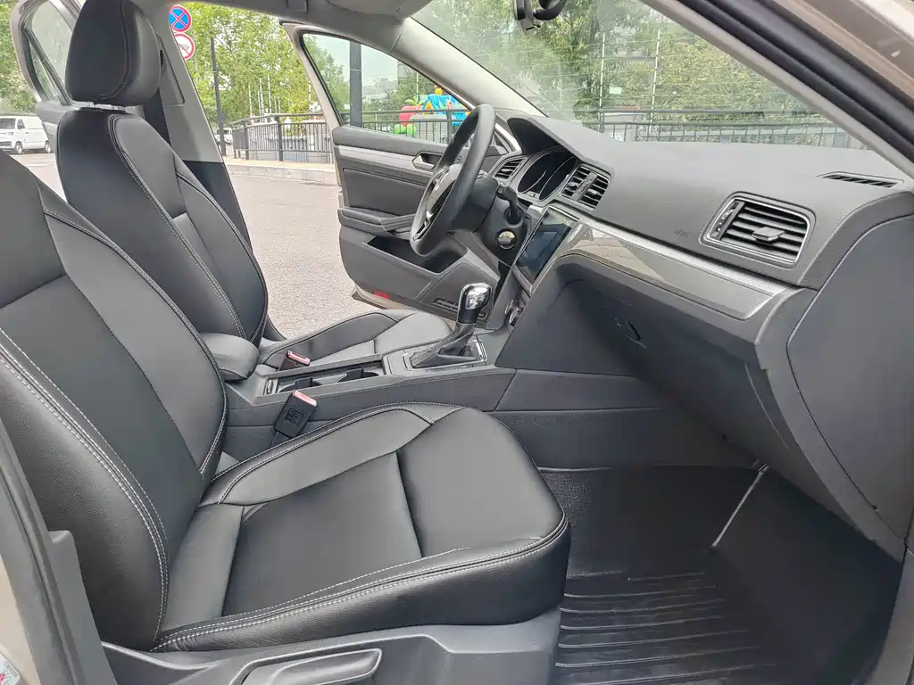 Volkswagen Lamando — миниатюра 13