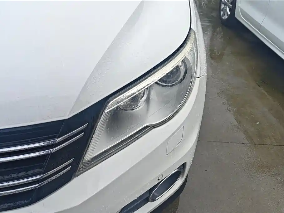 Volkswagen Tiguan 2012 2.0TSI AT