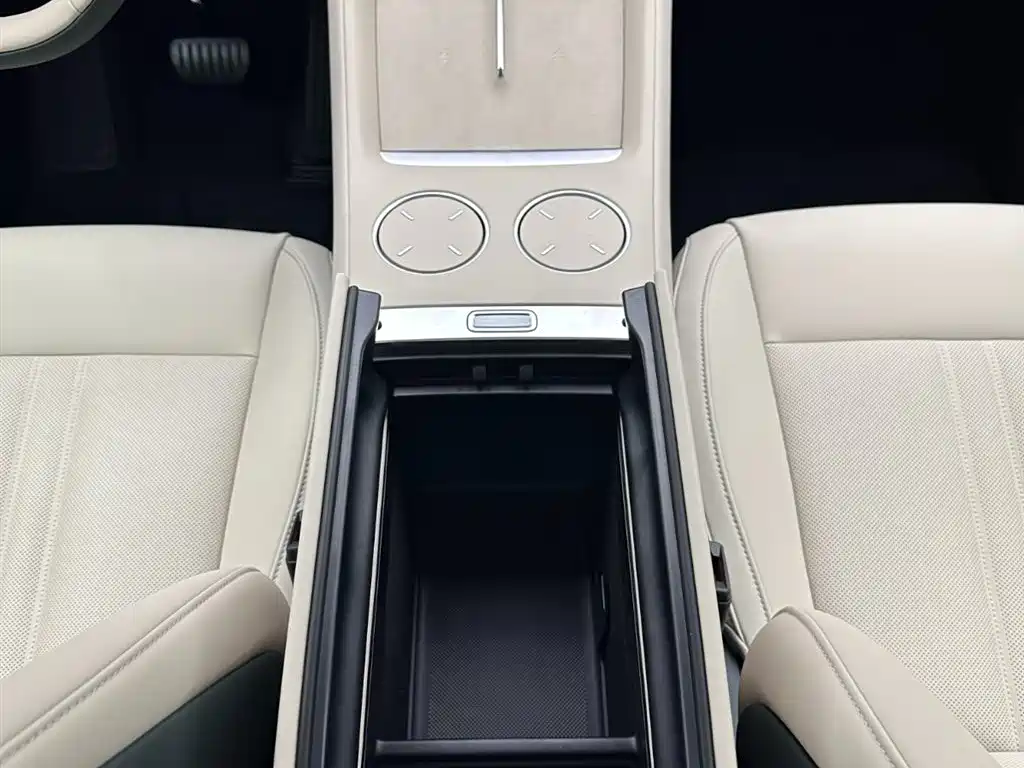 XIAOMI CAR XIAOMI YU7