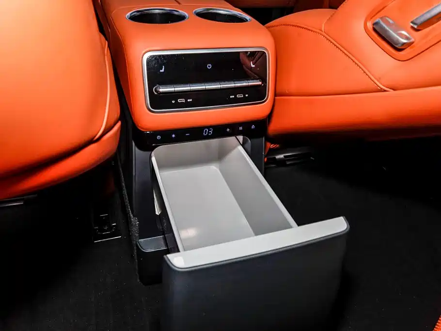Li Auto Li L9 — миниатюра 28