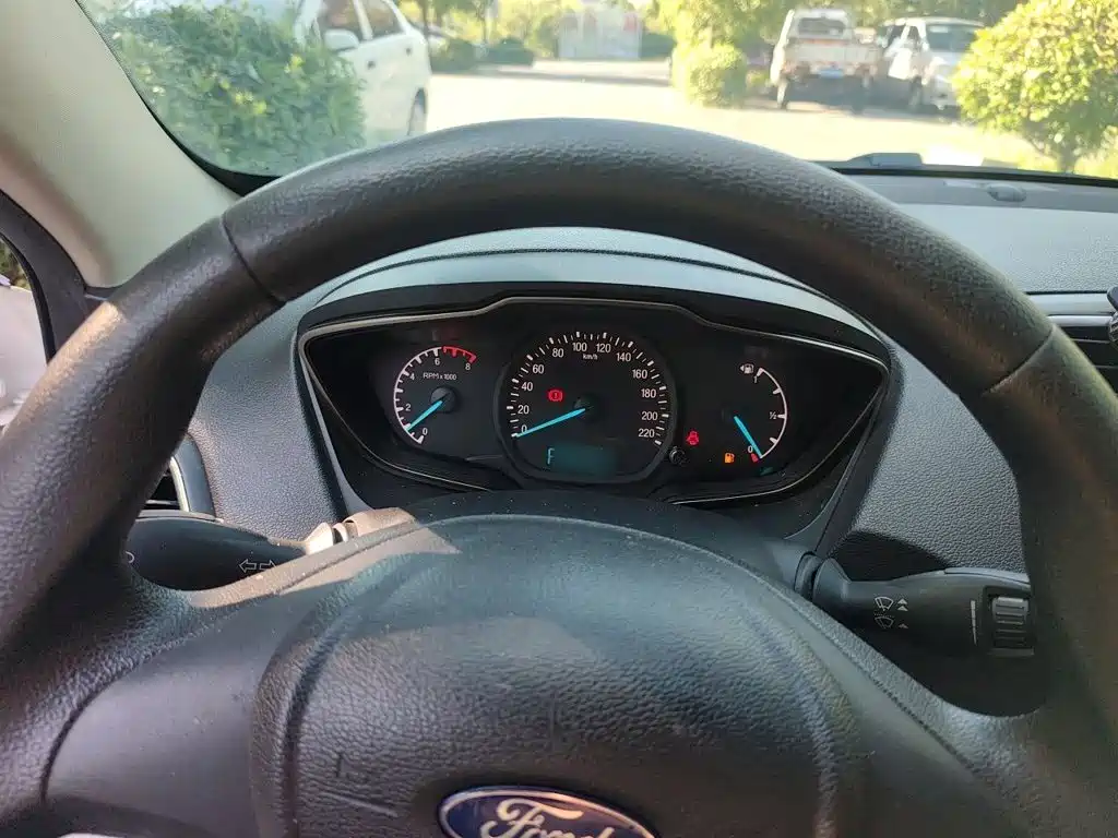 Ford Escort — миниатюра 4