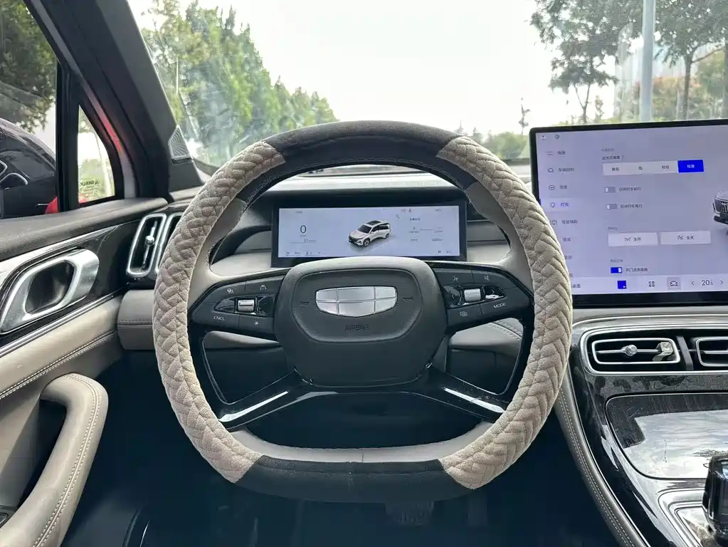 Geely Boyue L — миниатюра 6