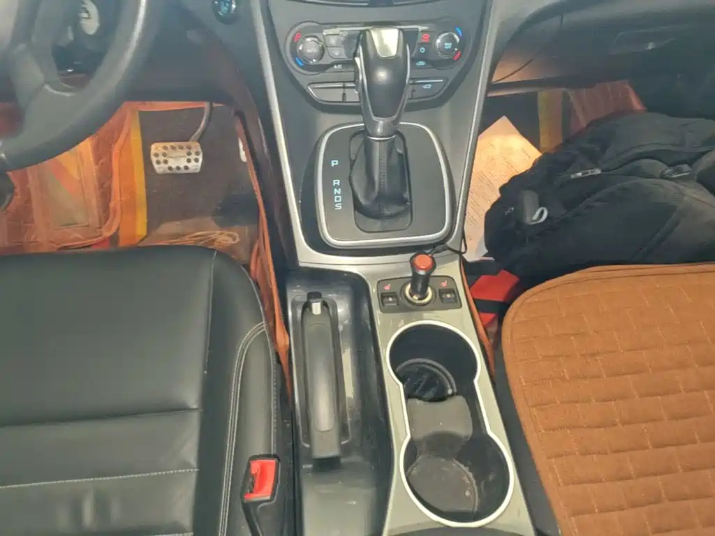 Ford Kuga — миниатюра 14