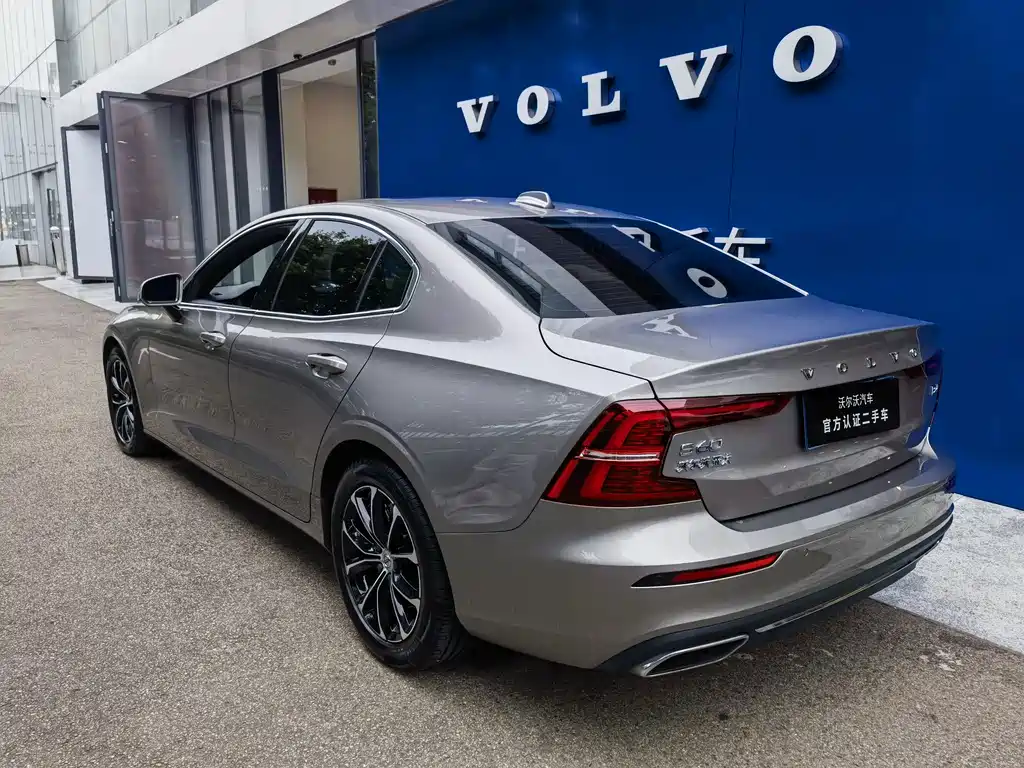 Volvo S60 — миниатюра 4