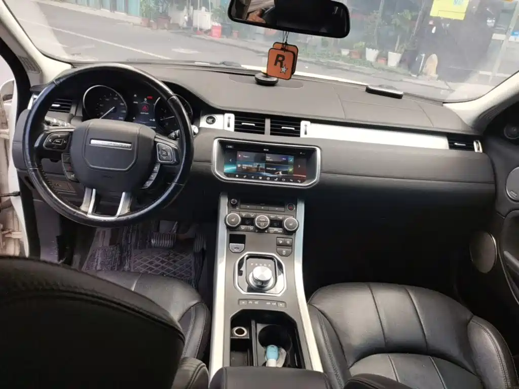 Land Rover Evoque — миниатюра 10