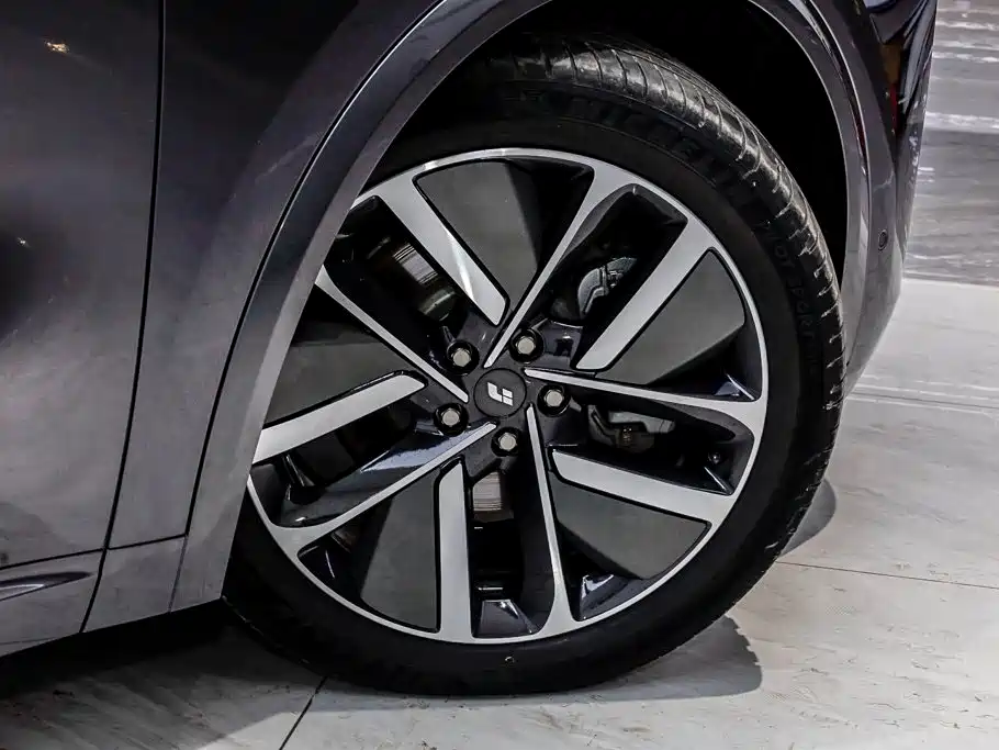 Li Auto Li L9 — миниатюра 9