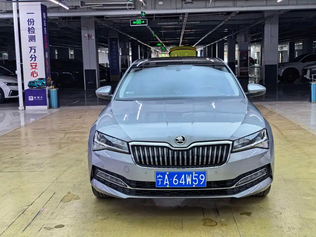 Skoda Superb — миниатюра 2