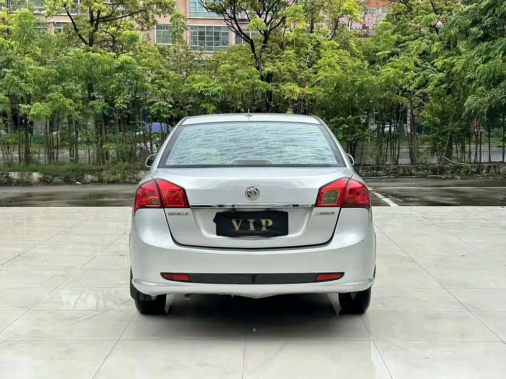 Buick Excelle — миниатюра 8