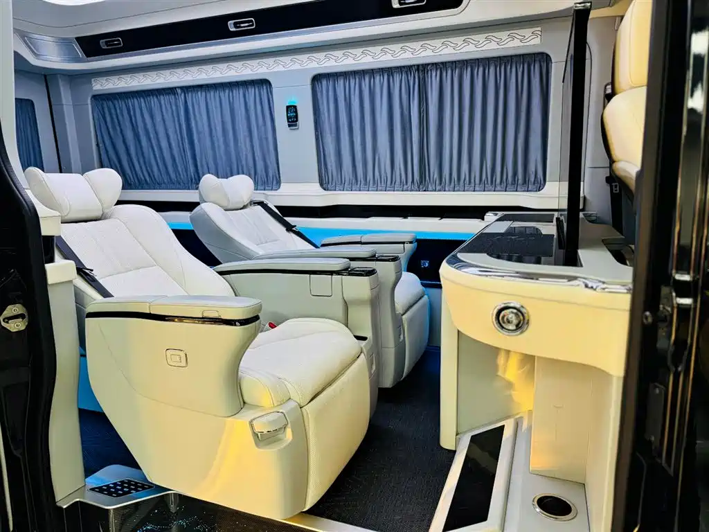 Mercedes-Benz Sprinter 2022 2.0L AT