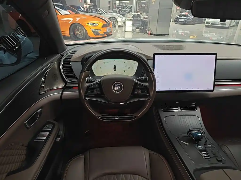 BYD Han — миниатюра 11