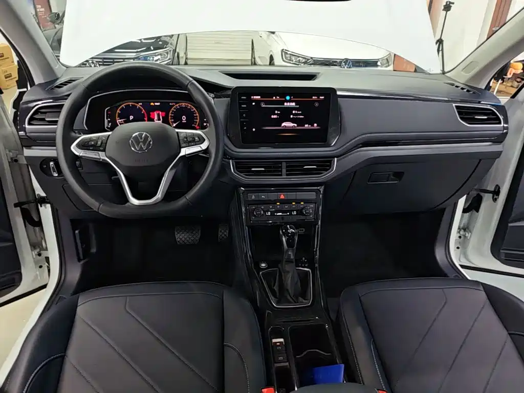 Volkswagen Tharu — миниатюра 10