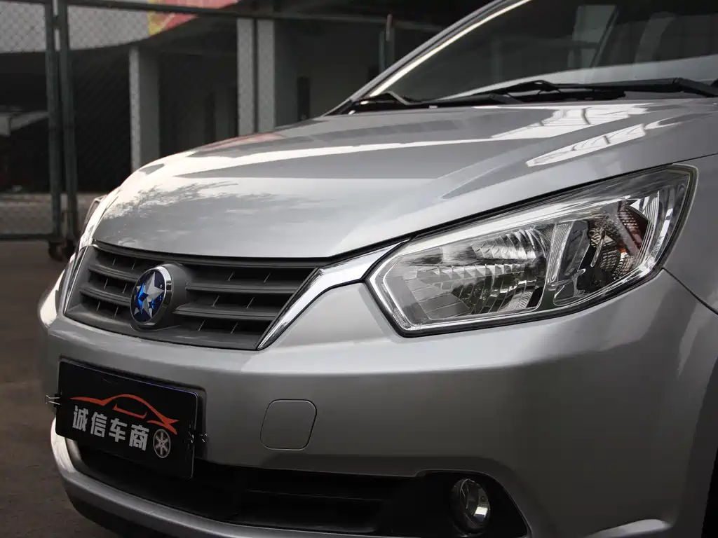 Venucia R50 1.6L Auto Fashion Edition, фото 10