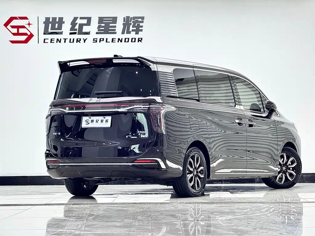 Hongqi HQ9 2023 2.0T