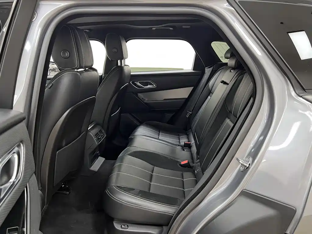 Land Rover Velar — миниатюра 18