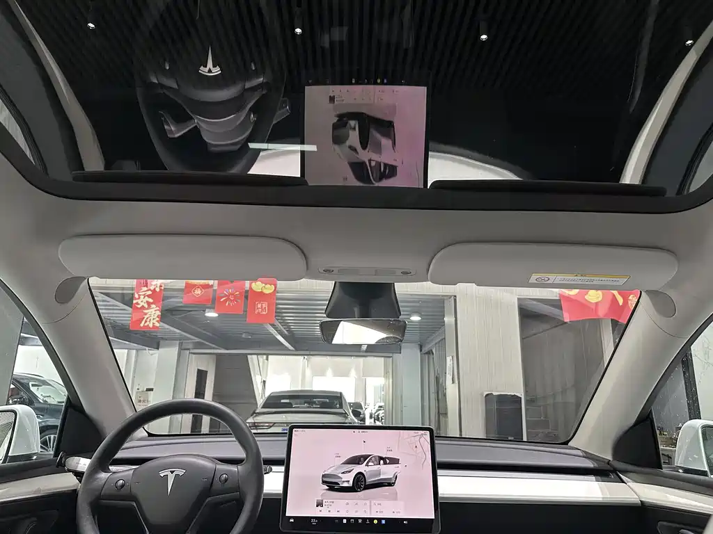 Tesla Model Y — фотографии объявления, Фото 11