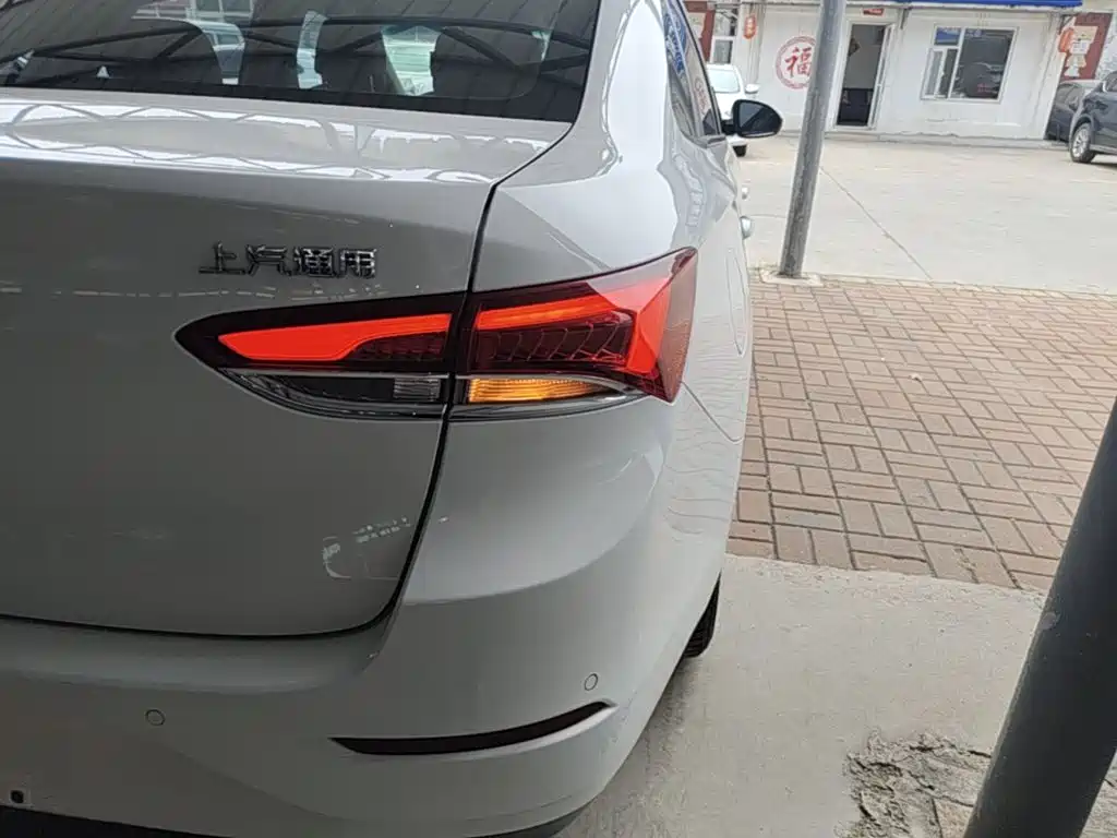 Buick Excelle — миниатюра 8