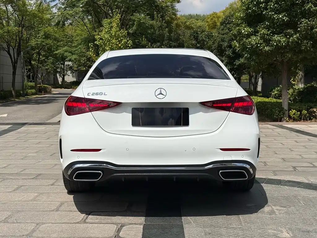 Mercedes-Benz C-Class — миниатюра 8