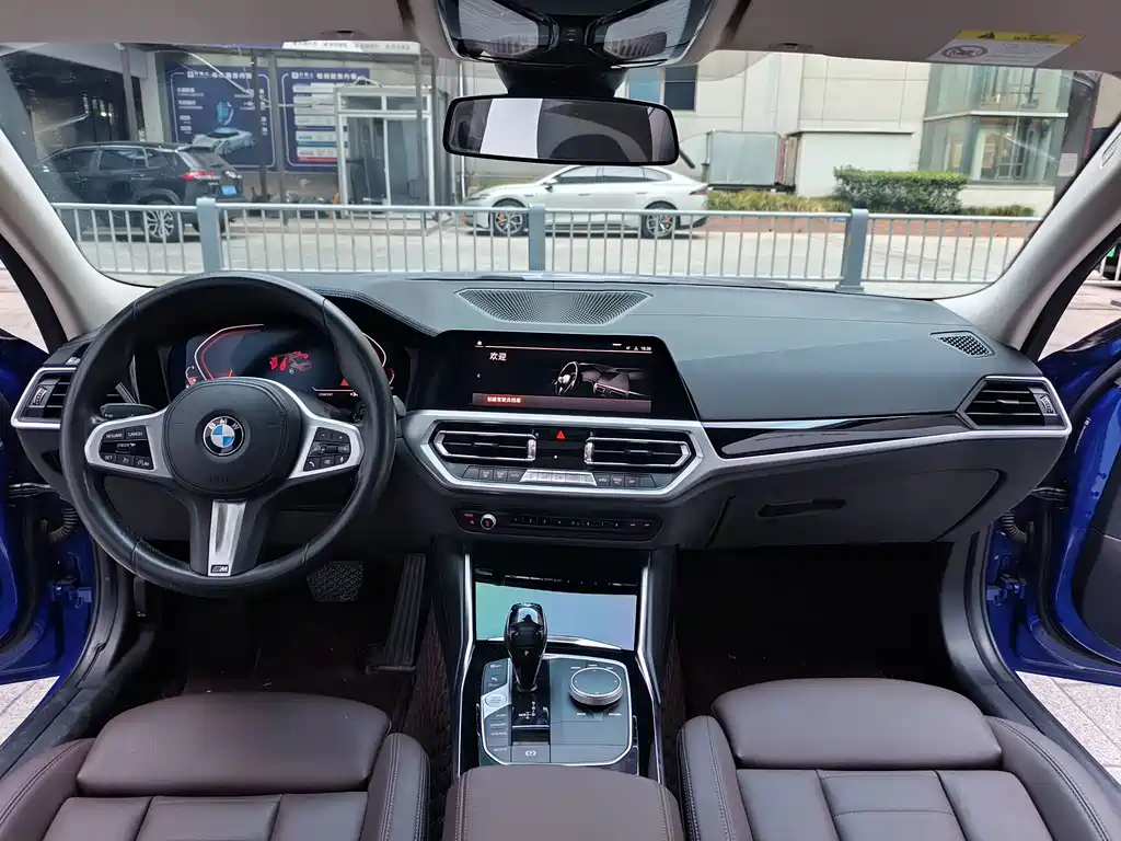 BMW 3 Series — миниатюра 8