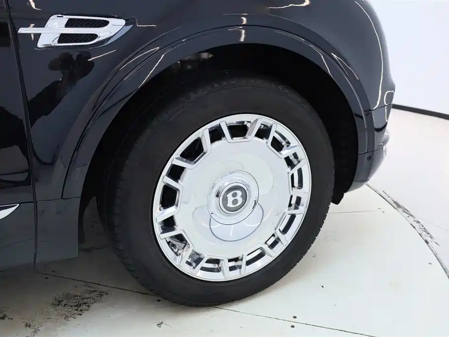 Bentley Bentayga — фотографии объявления, Фото 17