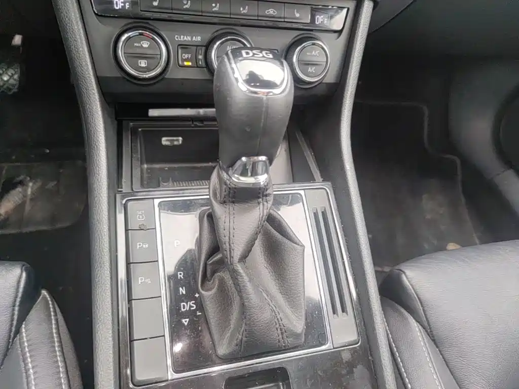 Skoda Superb — миниатюра 14