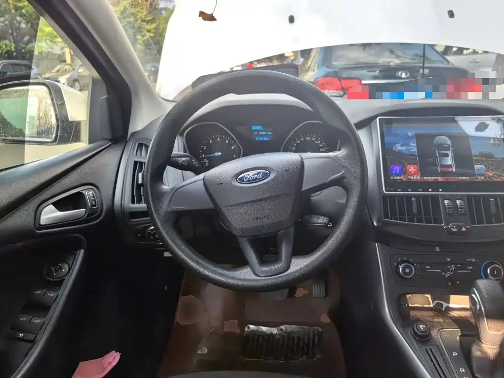Ford Focus — миниатюра 13