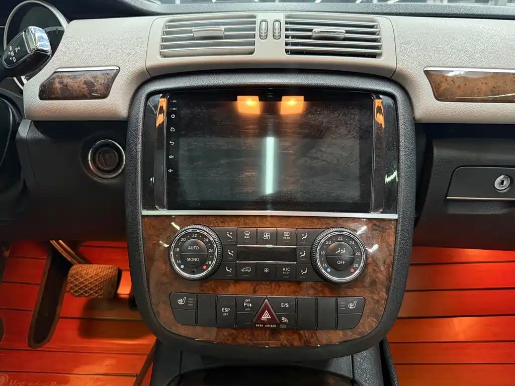 Mercedes-Benz R-Class — миниатюра 9