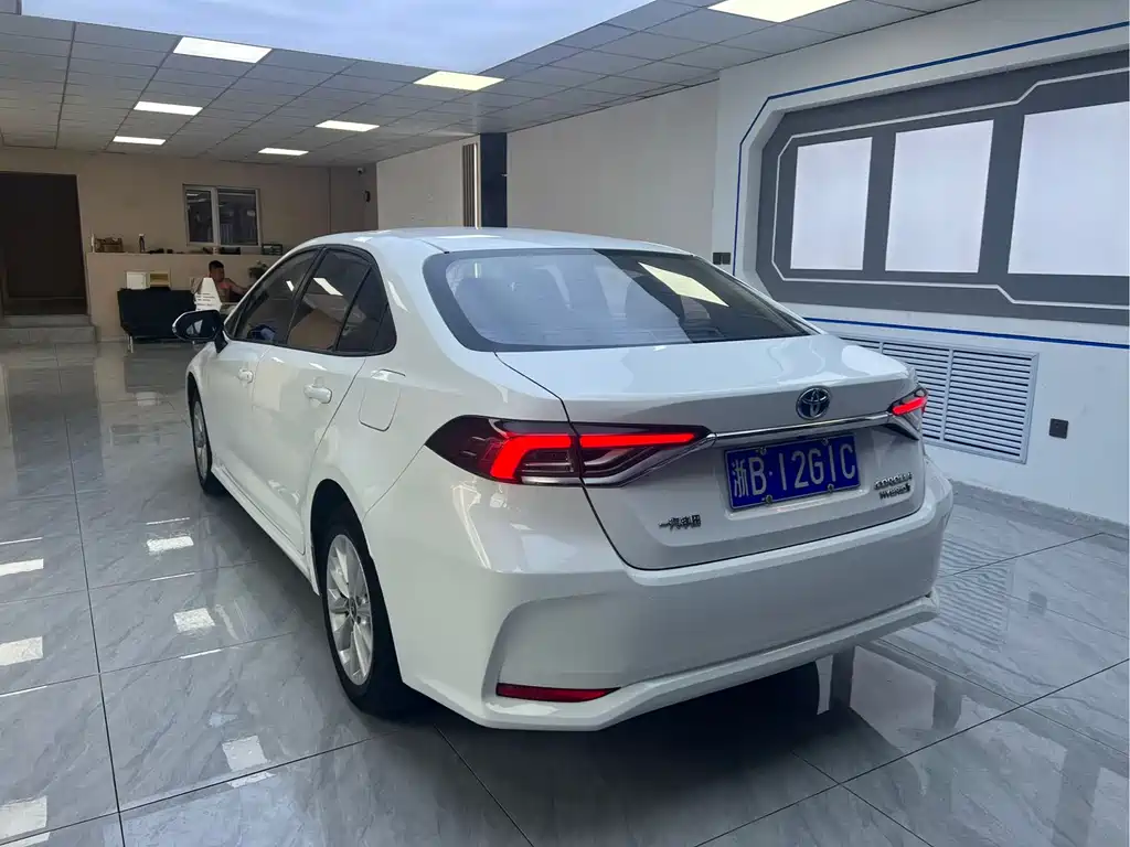Toyota Corolla 2021 1.8L E-CVT Elite