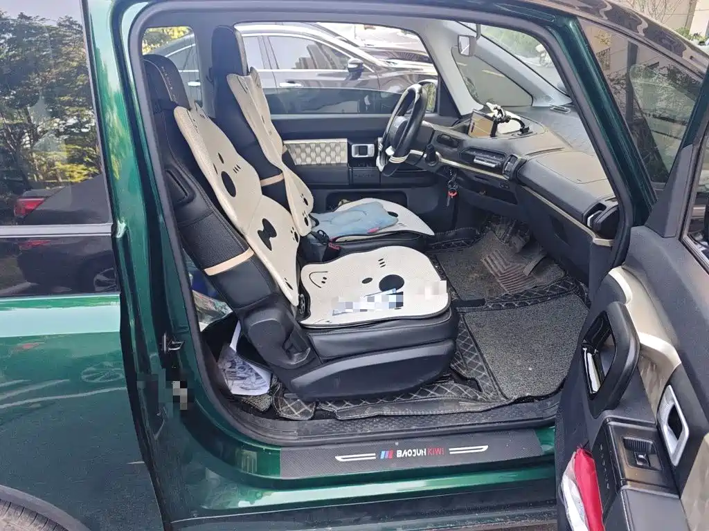 Baojun KiWi EV — миниатюра 19