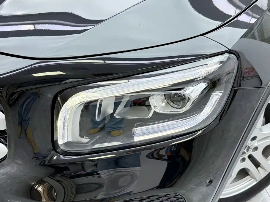 Mercedes-Benz GLB — миниатюра 2