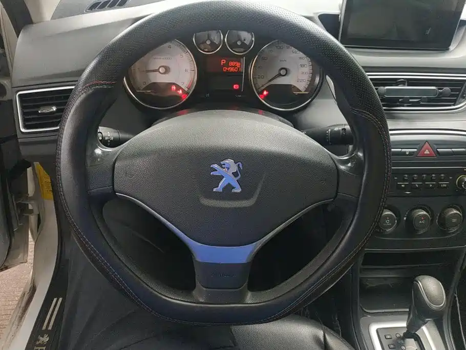 Peugeot 308 — миниатюра 15