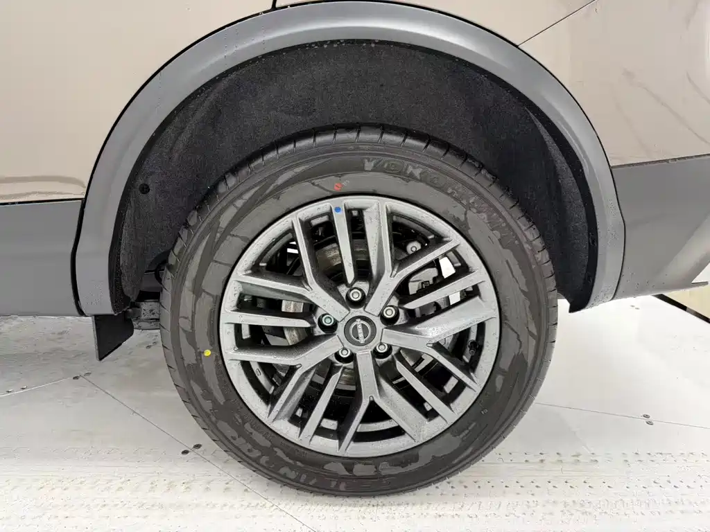 Nissan Qashqai — миниатюра 8