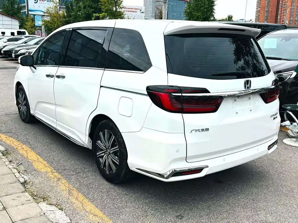 Honda Odyssey — миниатюра 8