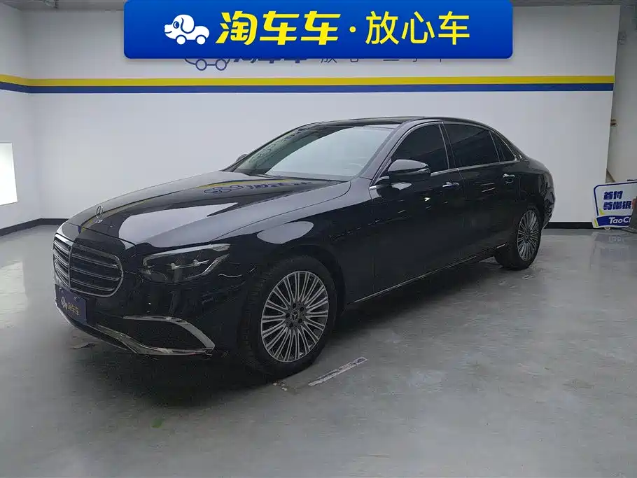 Mercedes-Benz E-Class 2022