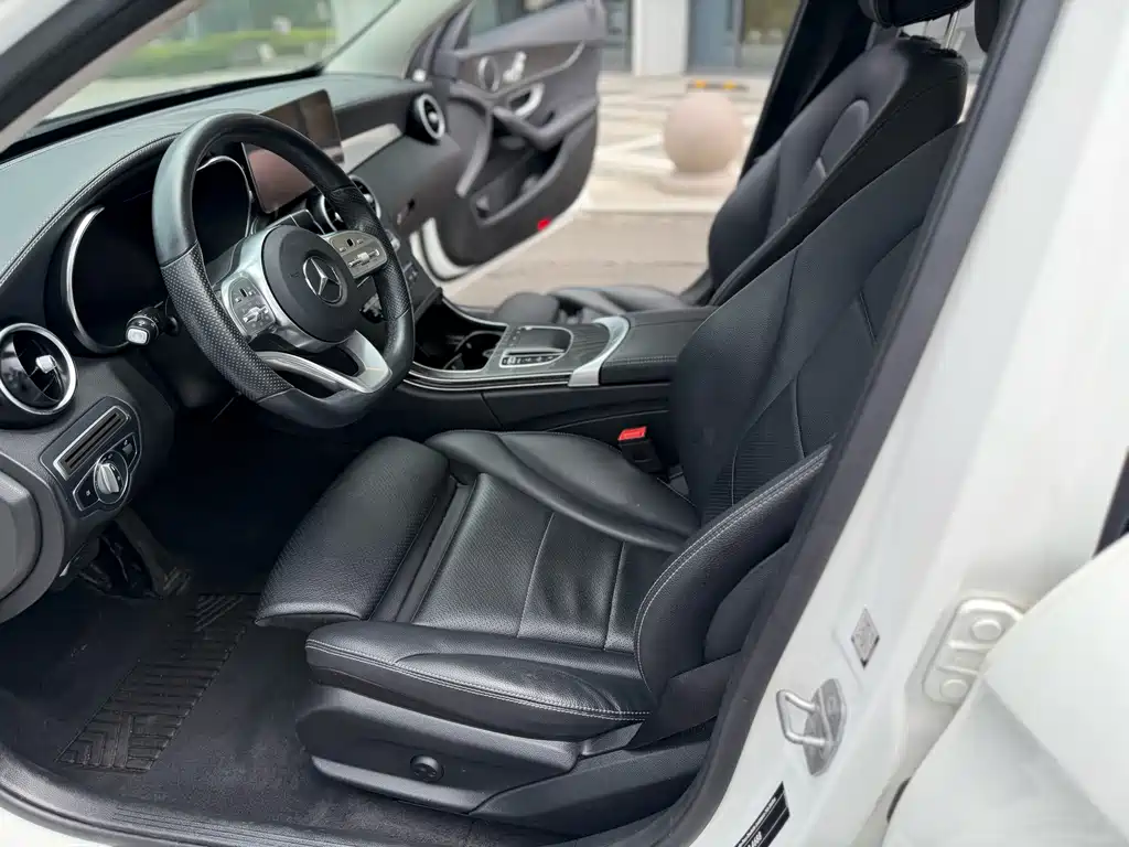 Mercedes-Benz C-Class — миниатюра 4