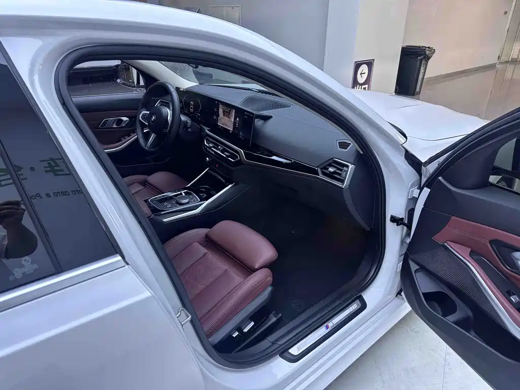 BMW 3 Series — миниатюра 11