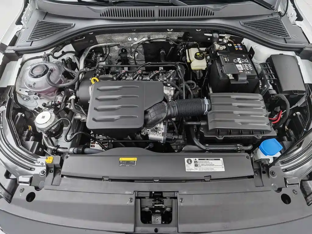 Volkswagen Lavida — миниатюра 6