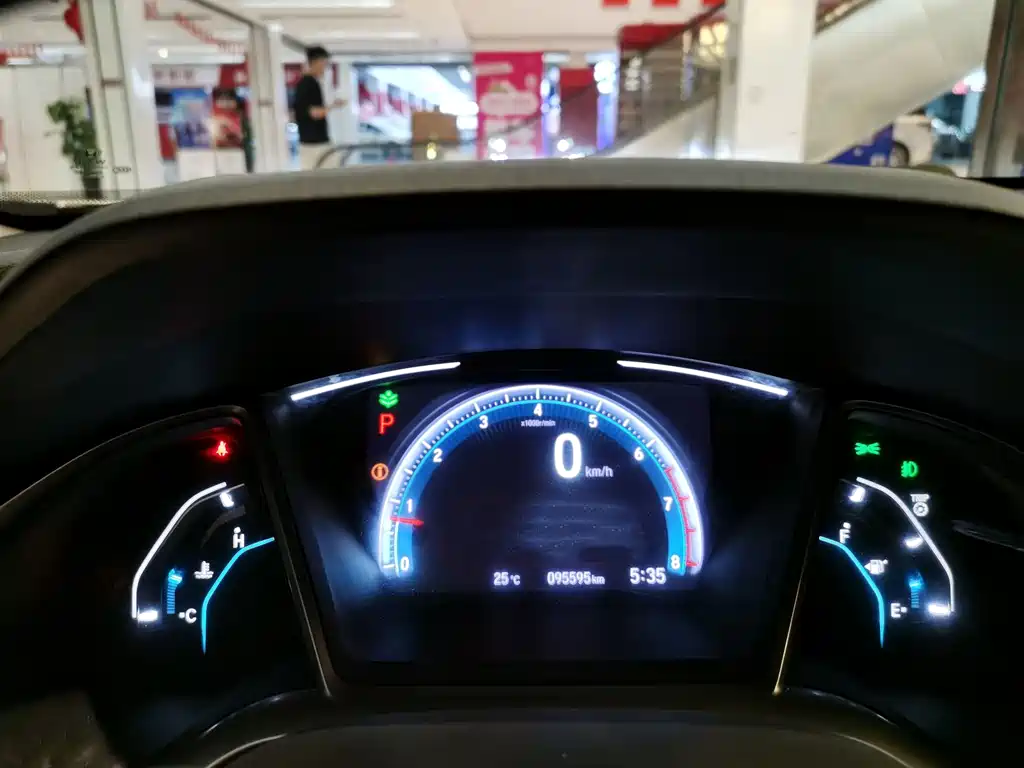 Honda Civic — миниатюра 7