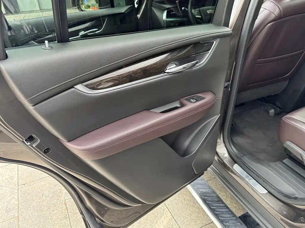 Cadillac XT6 — миниатюра 15