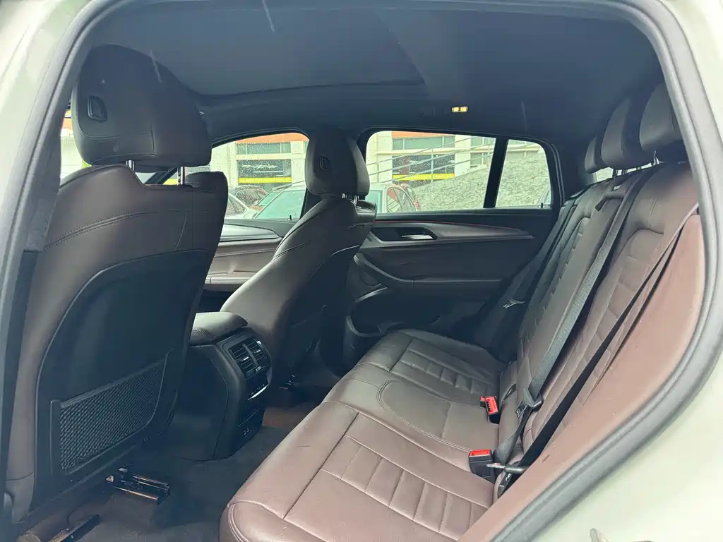 BMW X4 — миниатюра 6